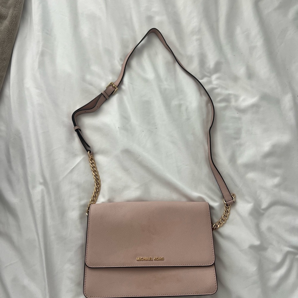 MICHAEL Michael Kors Pink and Gold Crossbody Bag with Chain Strap